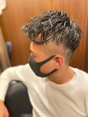 ツイストスパイラルパーマ×スキンフェード