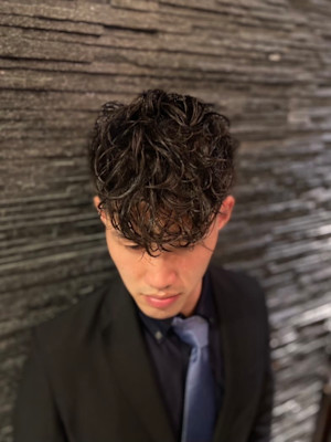 スキンフェード×パーマ