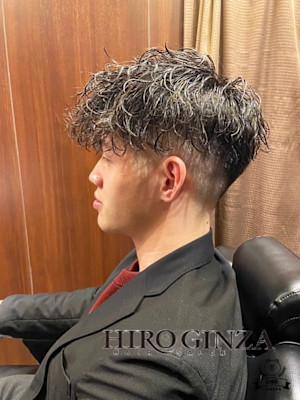 波巻パーマ×スキンフェード