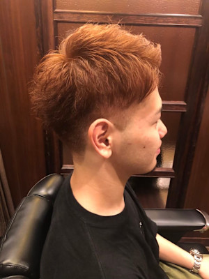 ツーブロックショートスタイル