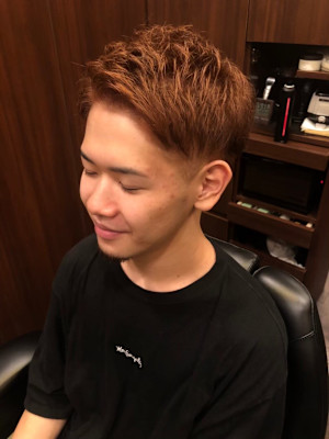 ツーブロックショートスタイル