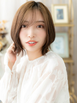 伸ばしかけ◎くびれボブディこなれ抜け感ヘア　シルキーベージュ