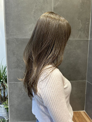 ミルクティーベージュカラー