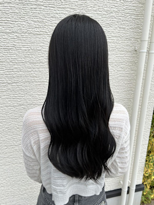 フェイクブラック