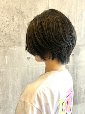 大人のショートボブ〈ARCH Sayaka〉