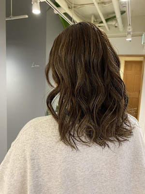 透明感ベージュのハイライト　［久米川美容室］