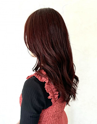 ブリーチ無し・チェリーレッドカラーロング