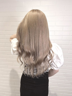 パールベージュ