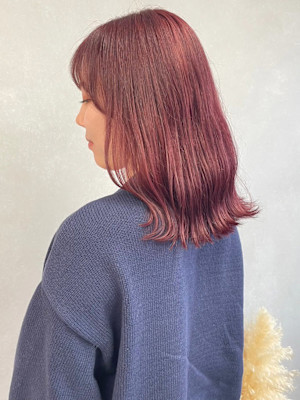 ハイトーンカラーピンクベージュ＊外ハネミディアムヘア
