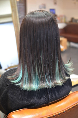 ミントグリーンカラー