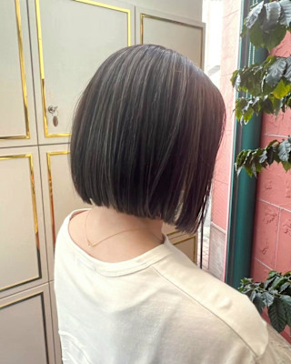 ボブ×グレージュ