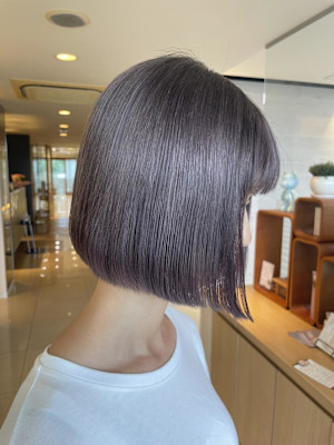 グレージュカラー×前下がりボブ/Kurumi