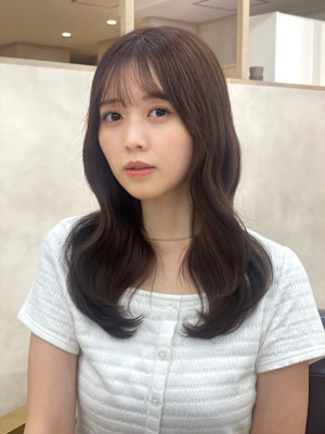 ブリーチなしカラー　艶感　ピンクベージュカラー　くびれミディ