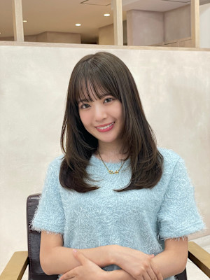 大人ガーリー透明感くすみカラーオリーブ　ベージュ