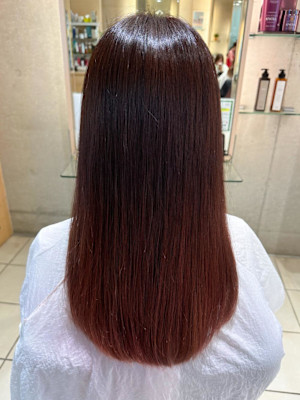ブリーチなしでも赤髪は可能！