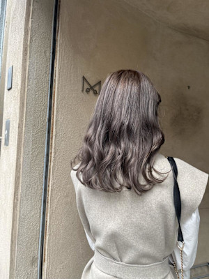 シルバーベージュ