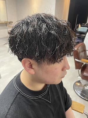 縦落ちツイストスパイラルパーマ