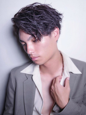 ガイルヘア　かき上げ　刈り上げ　ツイストスパイラルパーマ