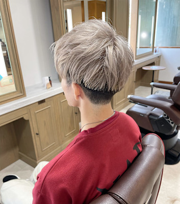 ホワイトベージュ