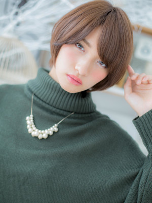 前下がりくすみカラー大人マニッシュショート　アースカラー