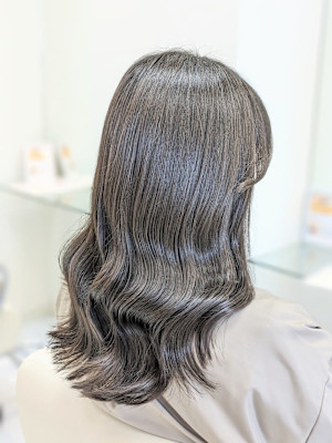 オリーブアッシュ レイヤーカット