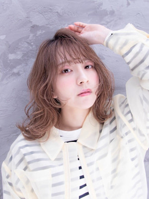 美髪セミディ　ミルクティベージュ