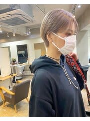 ラベンダーグレージュ／耳かけショート