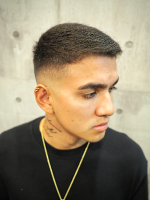 ボウズに見えないバズカット