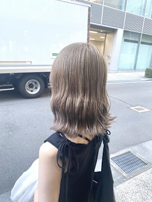 デザインカラー/レイヤーカット/ウェットヘア