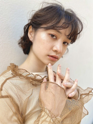 伸ばしかけボブのニュアンスパーマスタイル