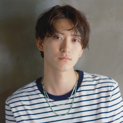 くせ毛をいかしたショートスタイル