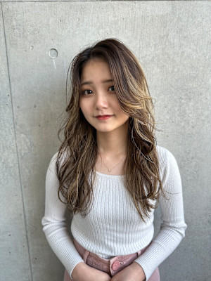 ハイライト　ハイトーン　ベージュ