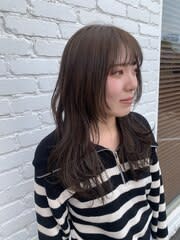 透明感ベージュ×レイヤーカット