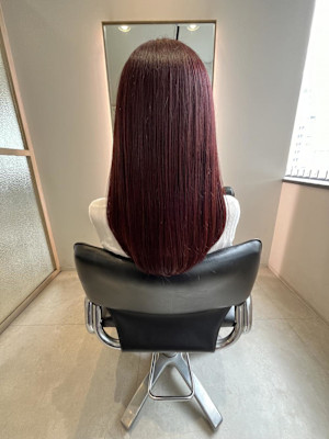 チェリーレッド