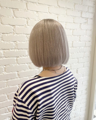 ホワイトベージュボブ