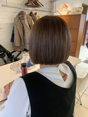 ぷつっと丸みボブ