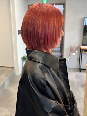 ハイトーンカラーオレンジ＊顔まわりレイヤーウルフカット