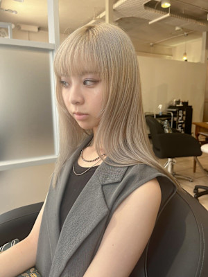 抜きっぱなしブロンドベージュ