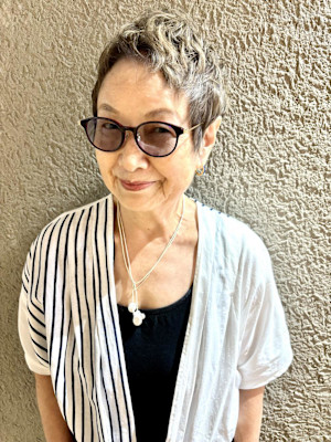 脱白髪染め／60代70代ハンサムショート