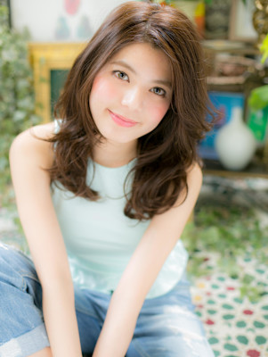 アシンメトリー☆潤いグラマラスセミディ　アッシュオリーブ