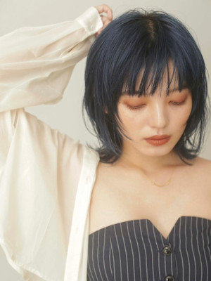 ネイビーブルー