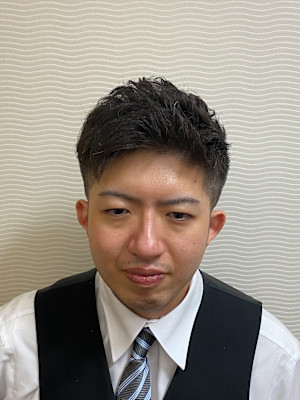 【ビジネスショート】ナチュラルパーマスタイル