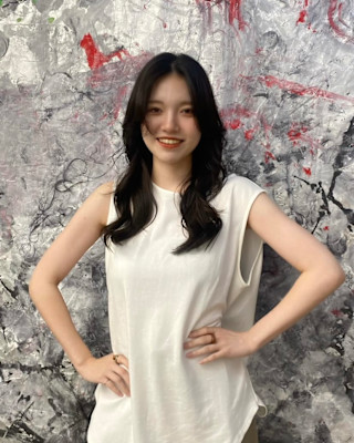 ステップボーンカットハイレイヤースタイル