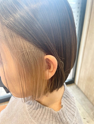 ボブ×イヤリングカラー