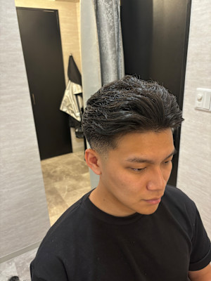 決めすぎないオールバック