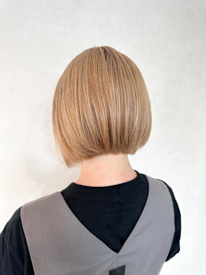 【秋 ハイトーン ケアブリーチ oggiotto】