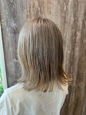 ミルクティーベージュ