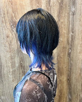 インナーカラー　×　アクアブルー　×　ウルフ