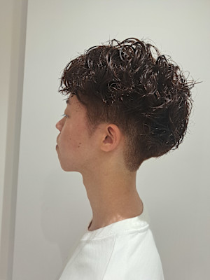 ツーブロック+パーマ    メンズ理容室　床屋　barber