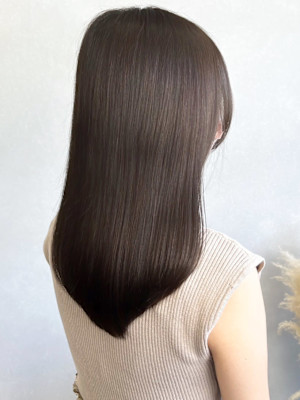 透明感アースカラーダークブラウン＊ふんわり艶ストレート